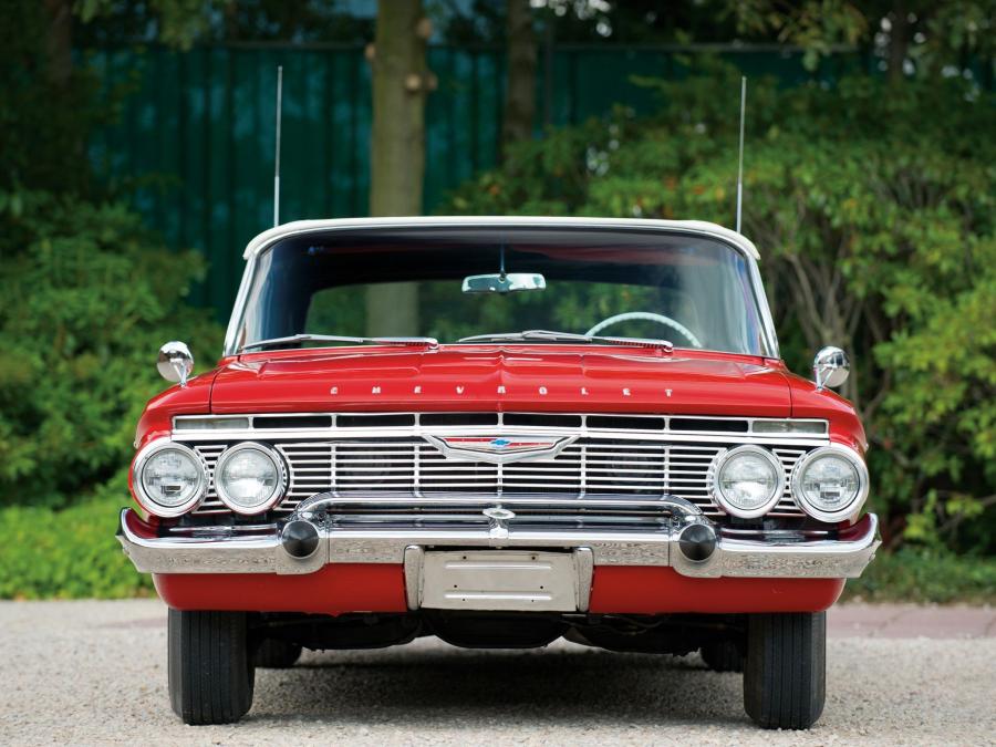  Chevrolet Impala SS 409 Convertible 1961 года  (фото 9 из 17)